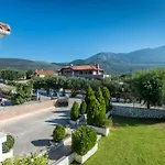 Thekla Apartmán *