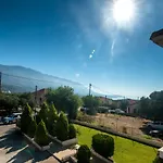 Thekla Апартаменты *