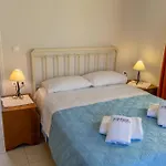 Thekla * Karavádhos