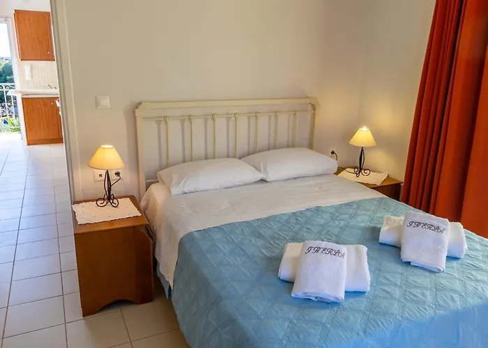 Thekla * 卡拉瓦杜斯