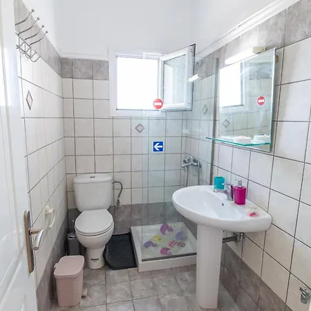 Thekla Apartmán Karavádhos