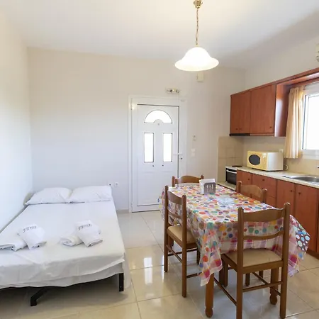 Apartmán Thekla Karavádhos