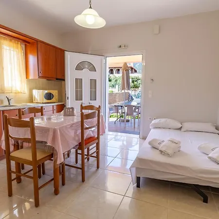 Thekla * Karavádhos