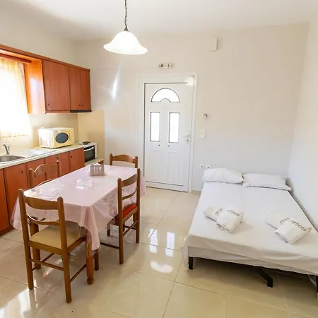 Thekla * Karavádhos