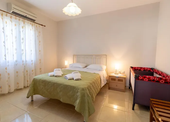 Appartement Thekla Karavádhos